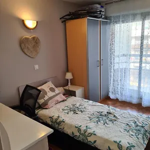 De 11 M2 Avec Balcon Séjour chez l'habitant