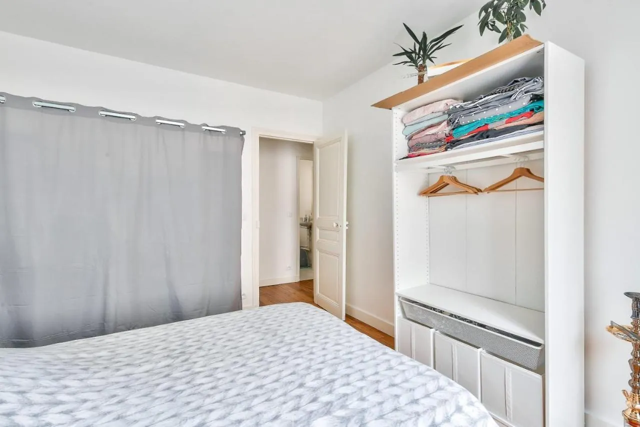 Large Cozy Apartment Near Convention Paris
